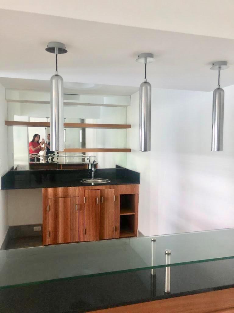 apartamentos - Hermoso Apto totalmente amueblado en moderna torre de Naco.
 

Apto amueblado 5