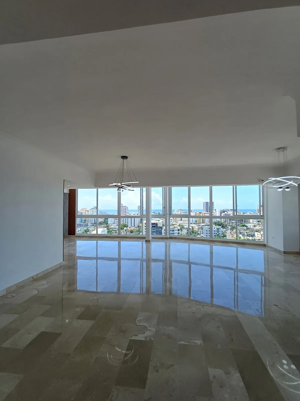 penthouses - VENTA DE PENTHOUSE EN LO MEJOR DE EVARISTO MORALES 2