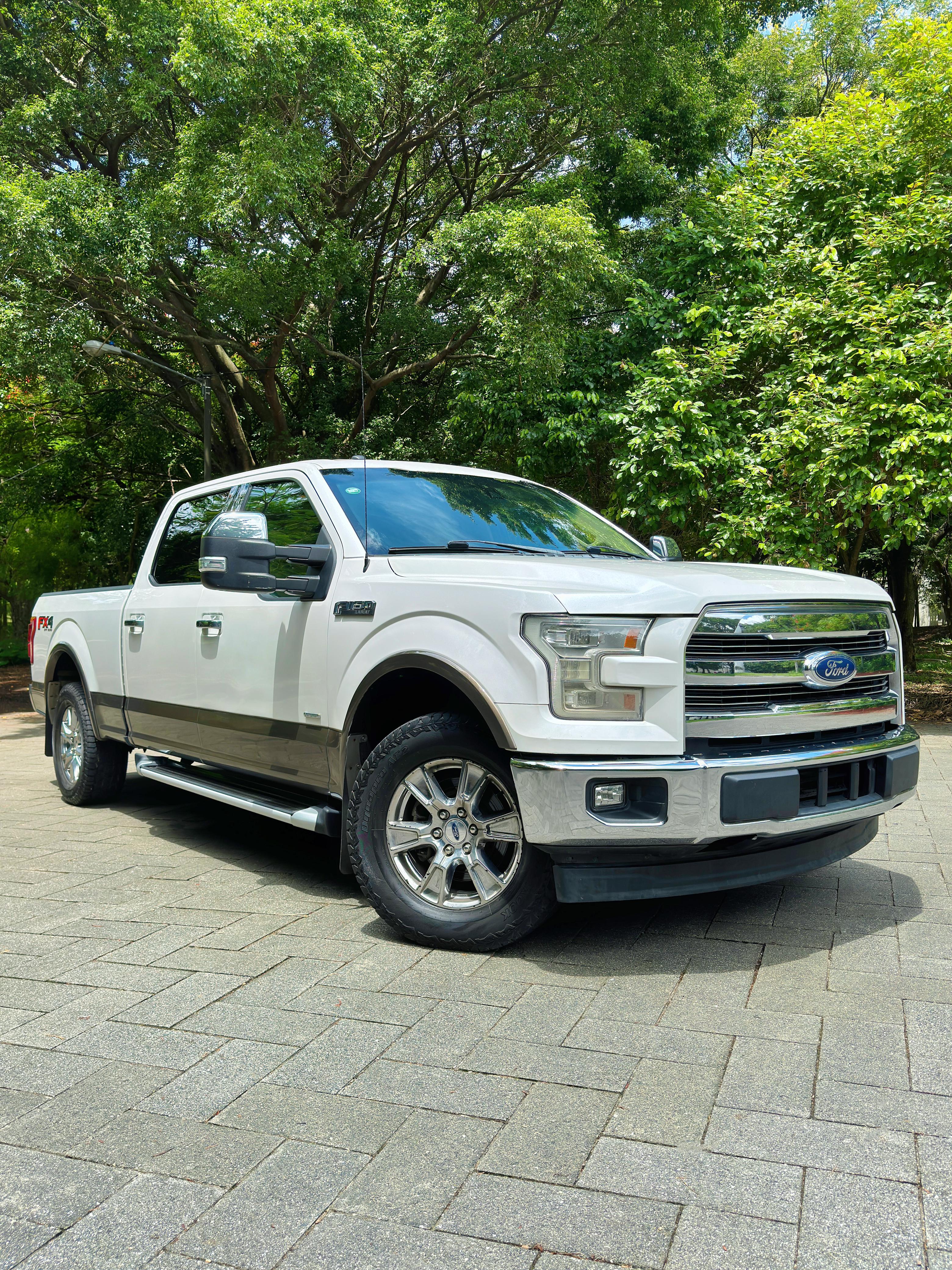 jeepetas y camionetas - Fort F F150 lariat 2017 excelente condiciones ven conocela 