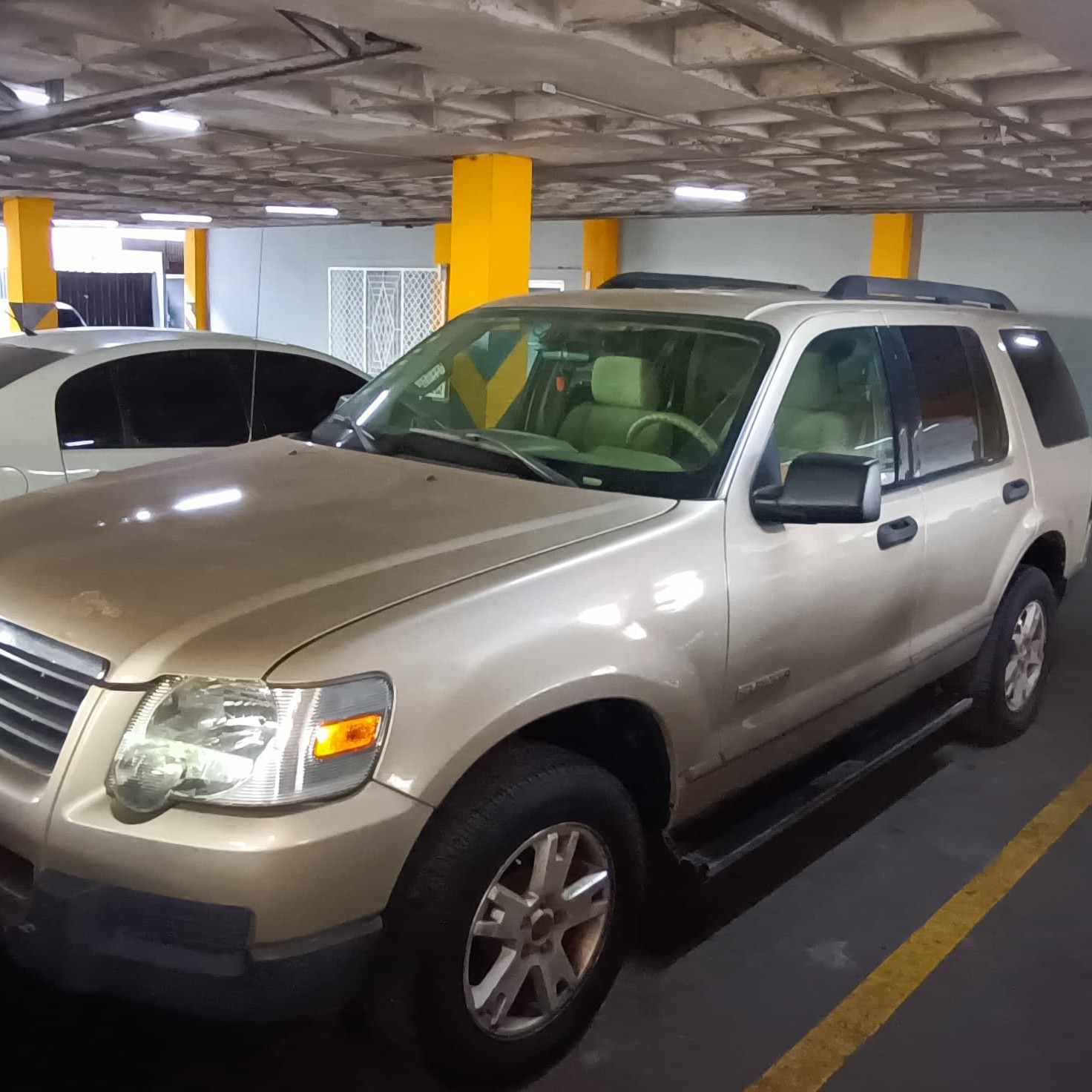 jeepetas y camionetas - Ford Explorer xlt 2006 0