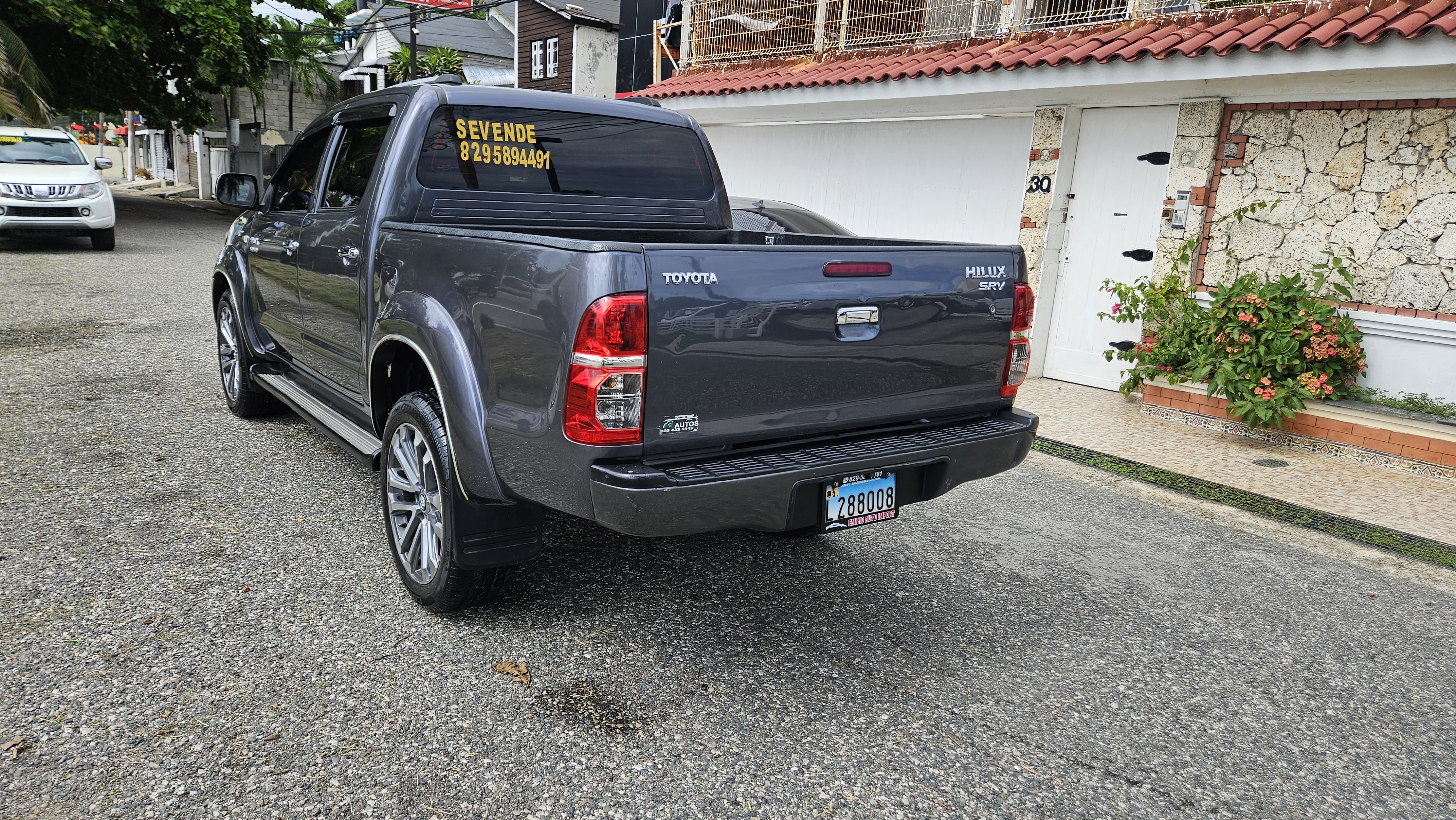 jeepetas y camionetas - Toyota hilux full automatica 3