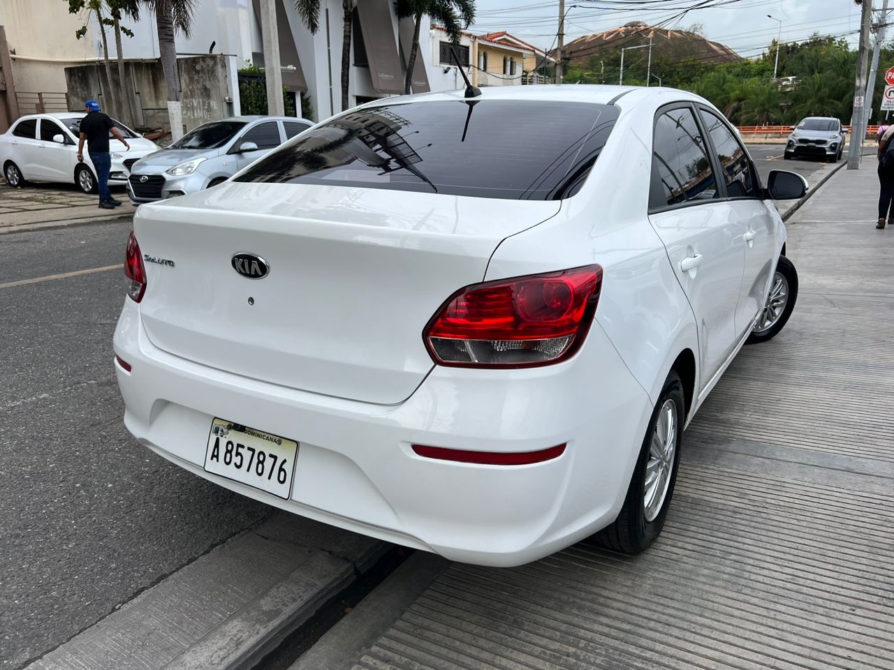 carros - KIA SOLUTO 2021 1