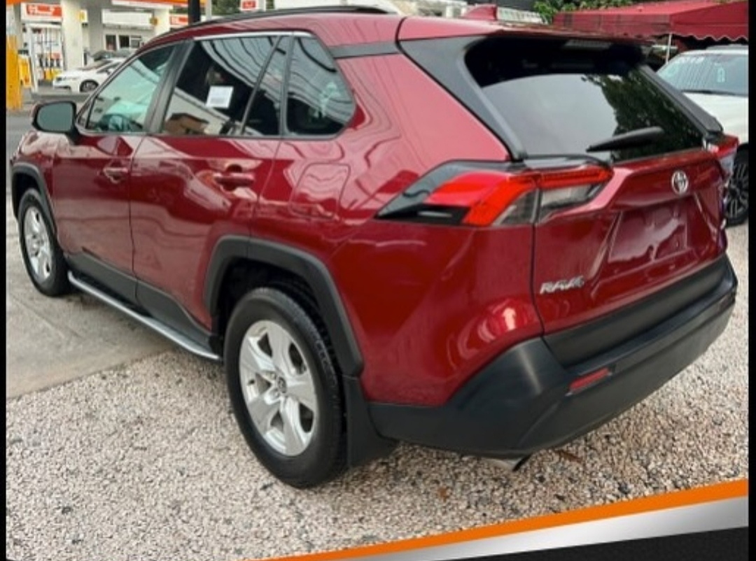 jeepetas y camionetas - 2021 Toyota Rav4 XLE Premium  2