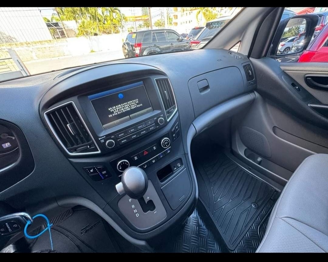 jeepetas y camionetas - 2019 Hyundai Starex  3