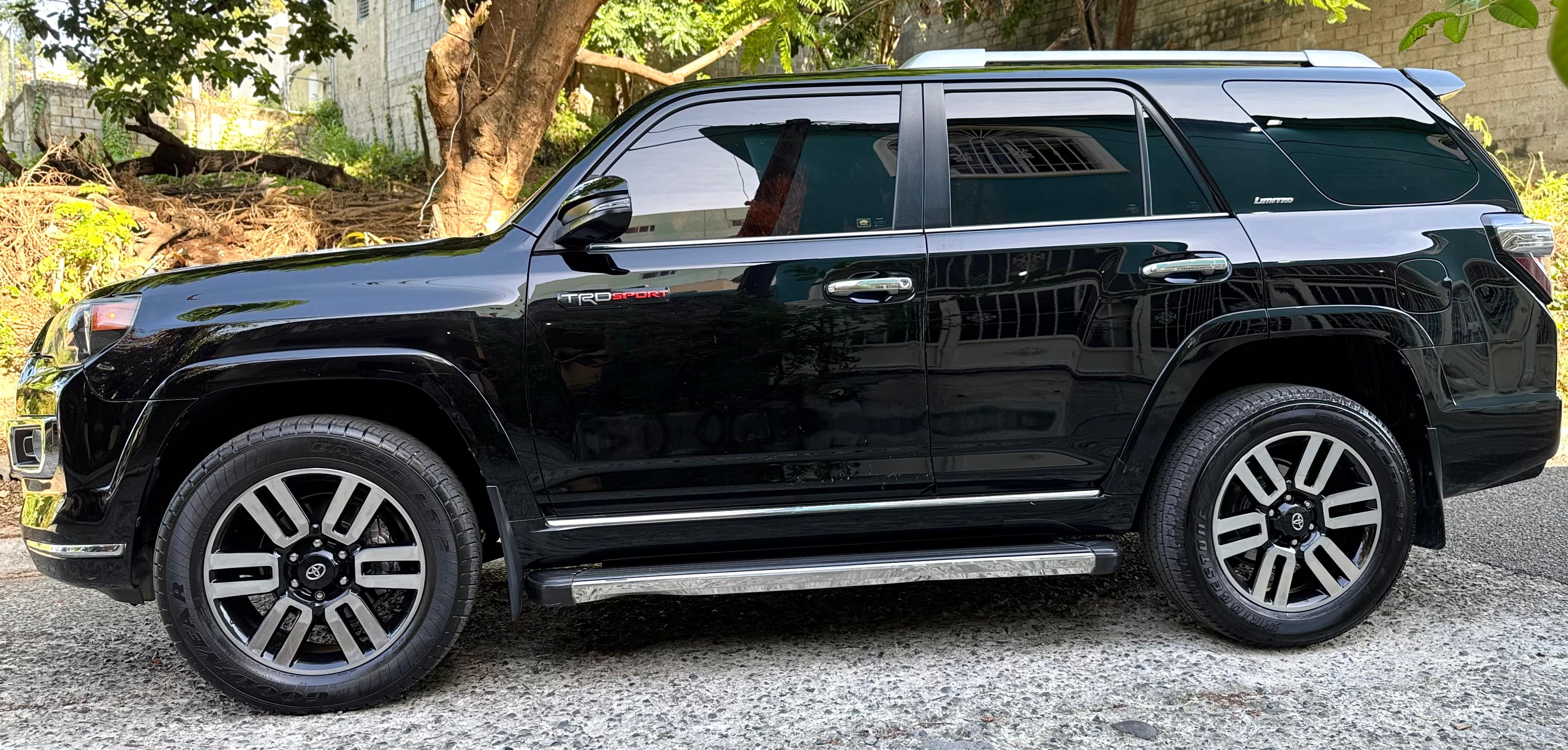 jeepetas y camionetas - Toyota 4runner Limited 4x4 3 filas 2016 3