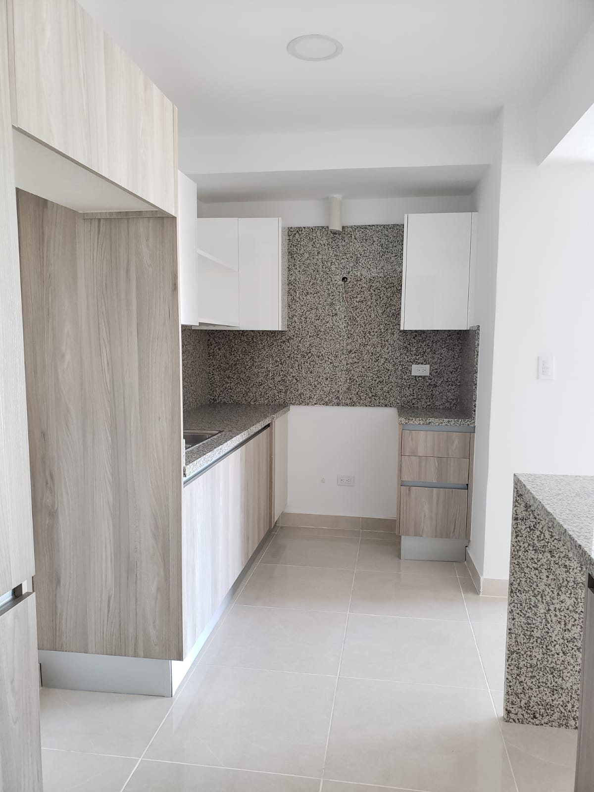 apartamentos - Bella Vista 3 Hab -Hab de Servicio-2 Parqueos C/AC 5