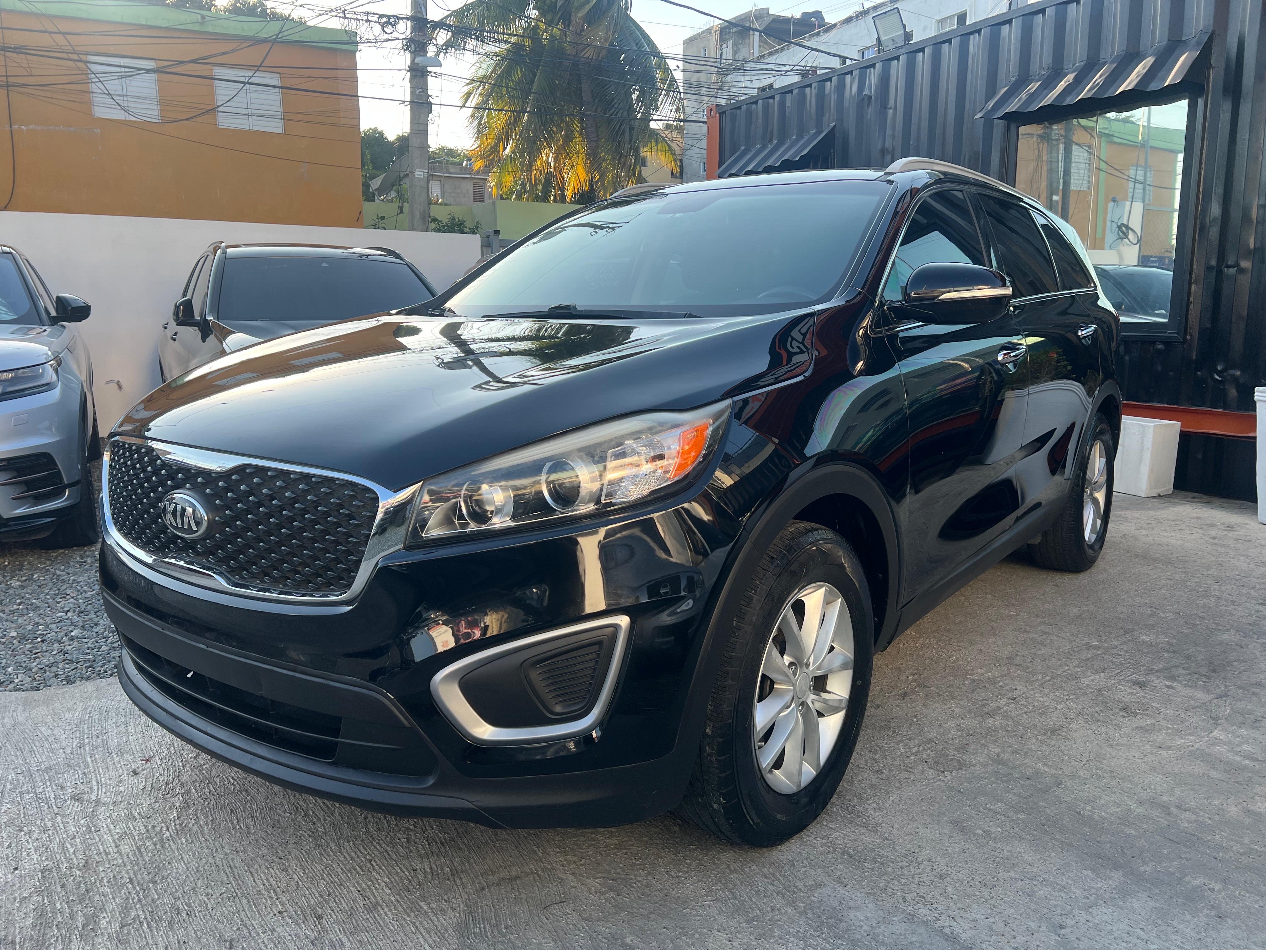 jeepetas y camionetas - Kia Sorento LX 2016 (Clean Carfax/3filas)  1