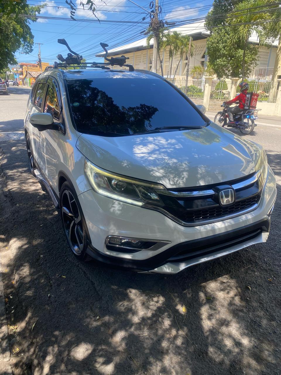 jeepetas y camionetas - Honda crv 2015 touring clean carfax  0
