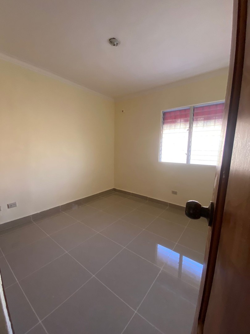 apartamentos - ✳Vendo apartamento en Residencial Ciudad Real II✳

 5