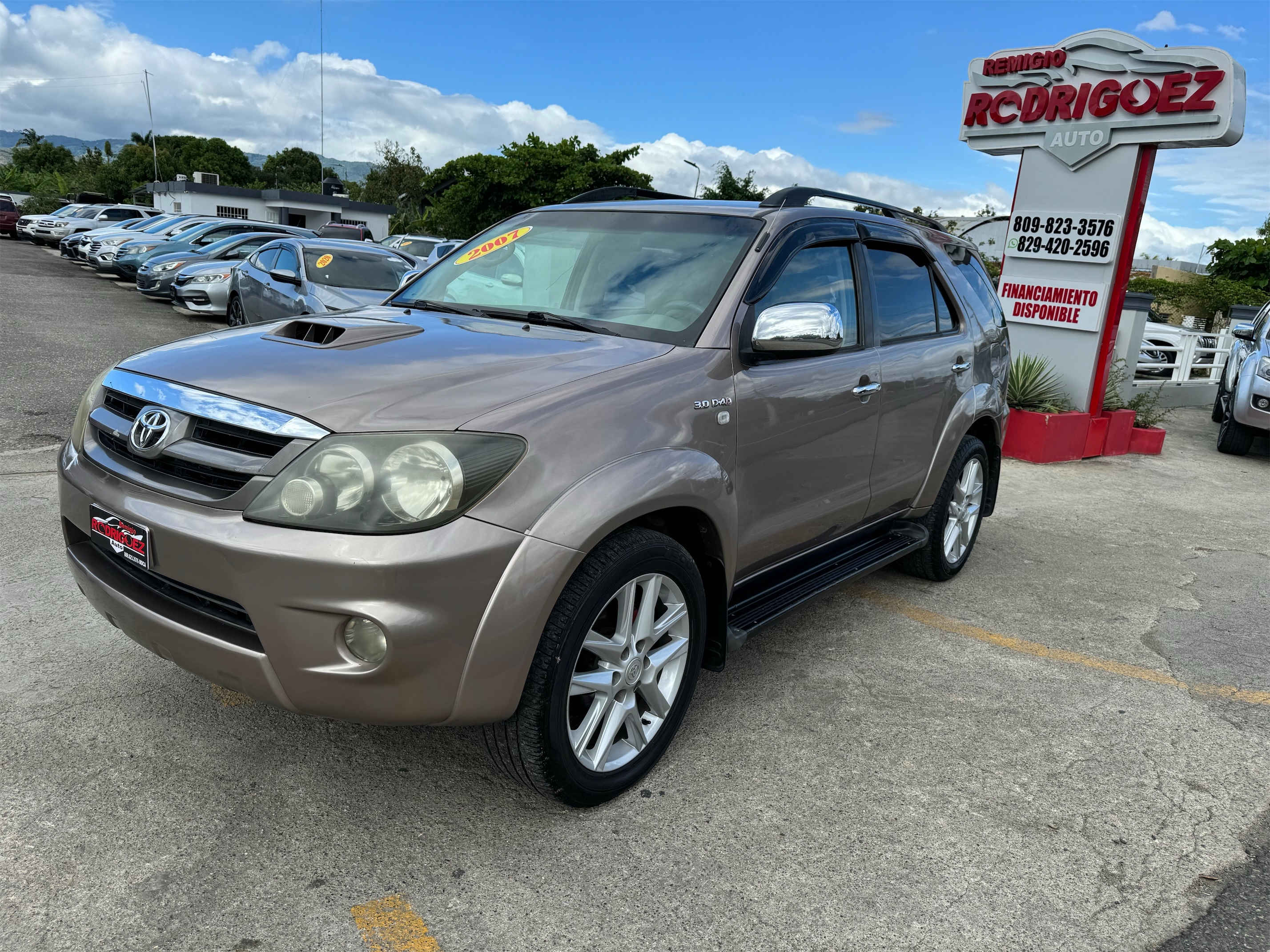 jeepetas y camionetas - Toyota Fortuner 2007
