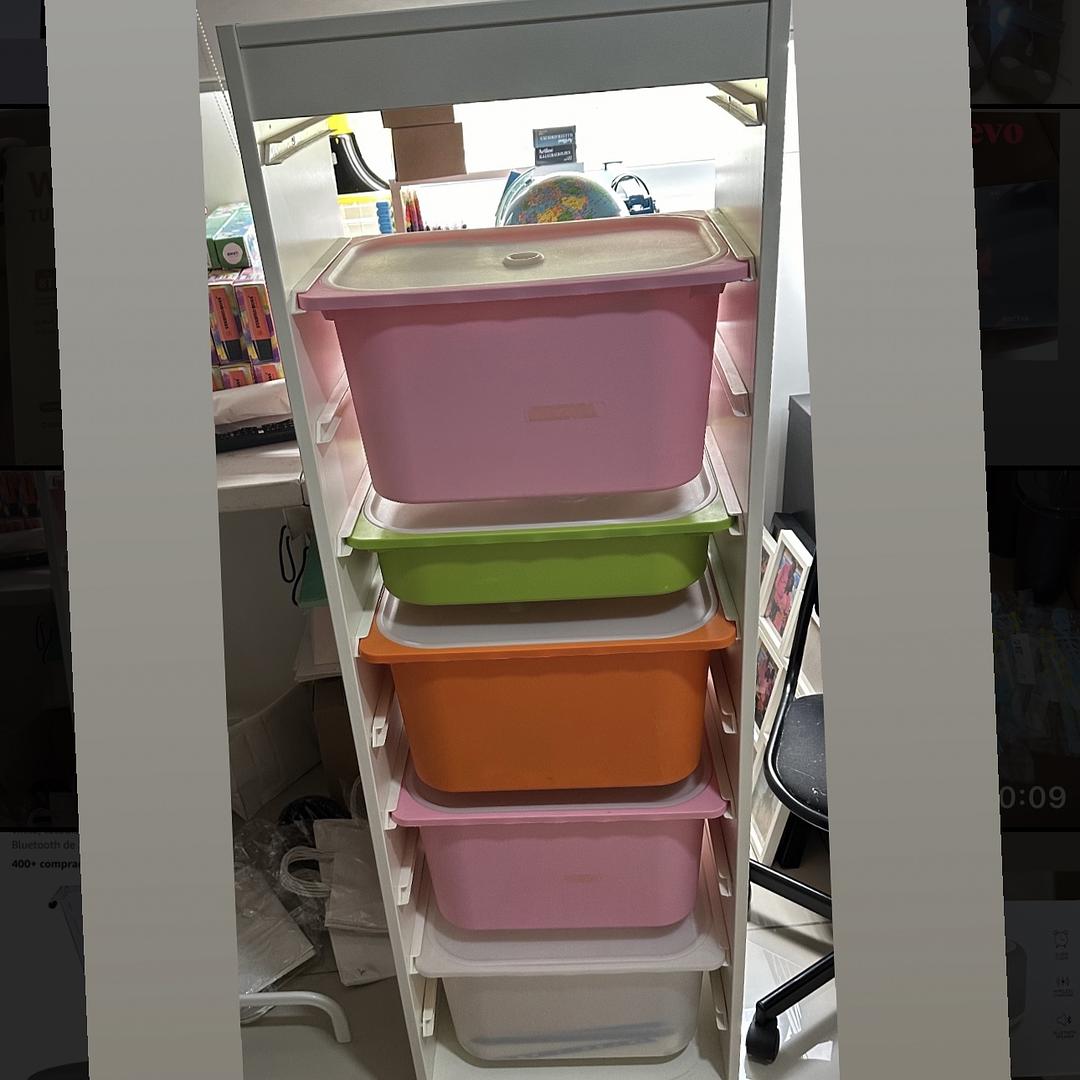 muebles - Estante con cajones plásticos 