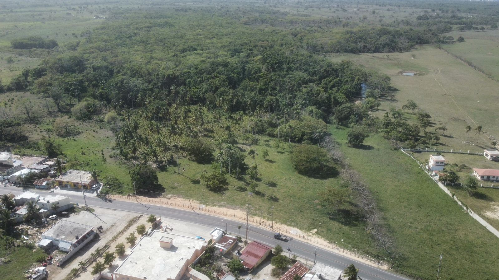 solares y terrenos - Solar en Macao Punta Cana de 13,656 m2