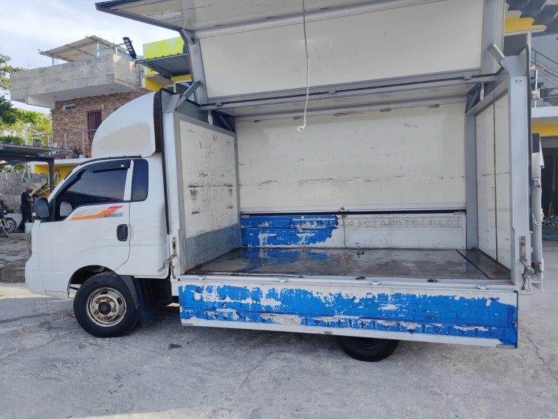 camiones y vehiculos pesados - Kia bongo 3 2018 6