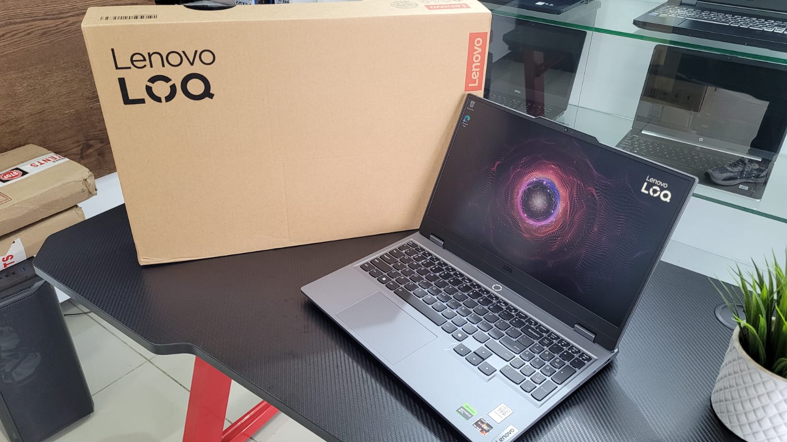 computadoras y laptops - Laptop GAMING LENOVO RTX 4070 NEW RYZEN 7 13TH GEN 1