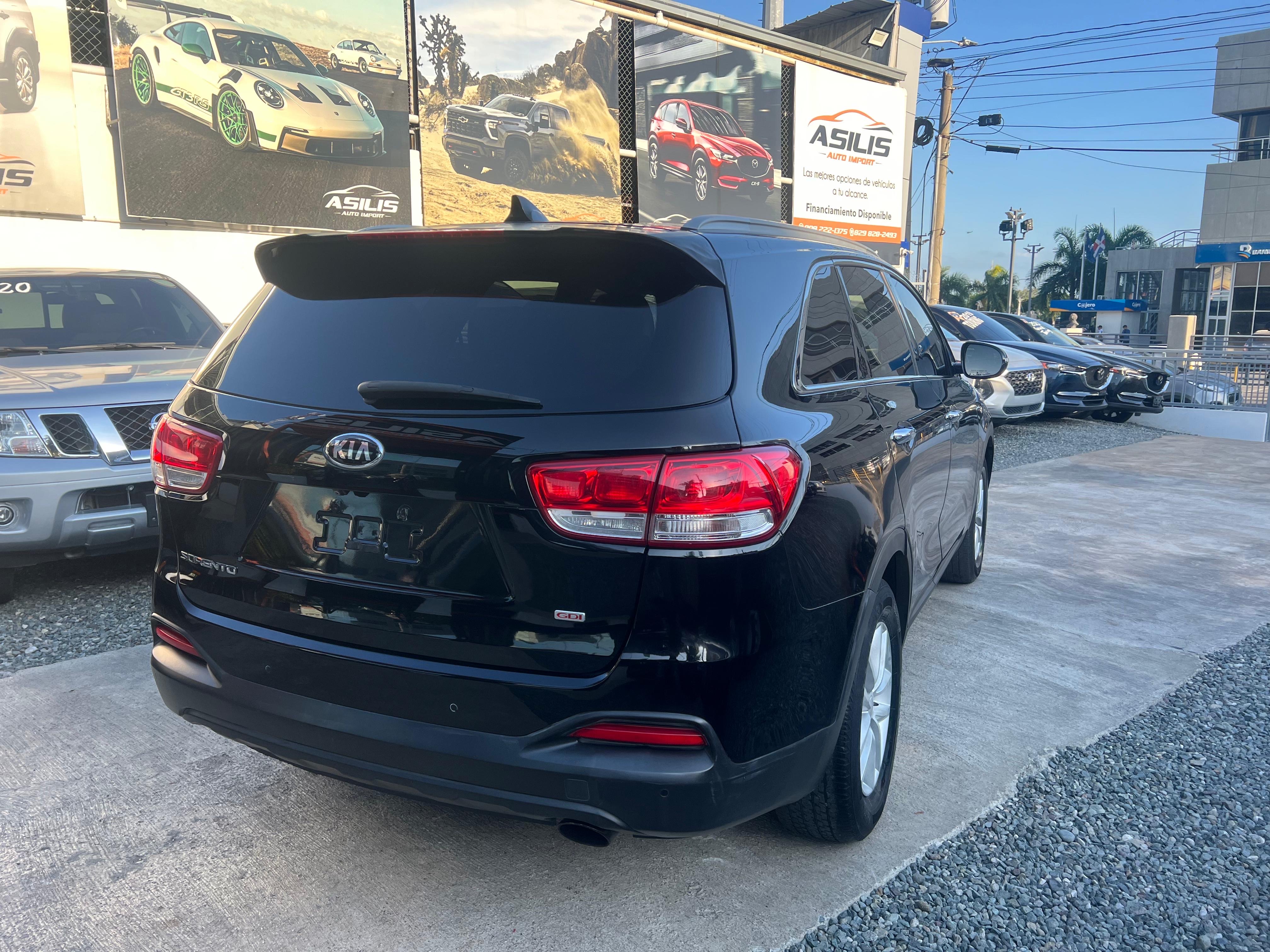 jeepetas y camionetas - Kia Sorento LX 2016 (Clean Carfax/3filas)  2