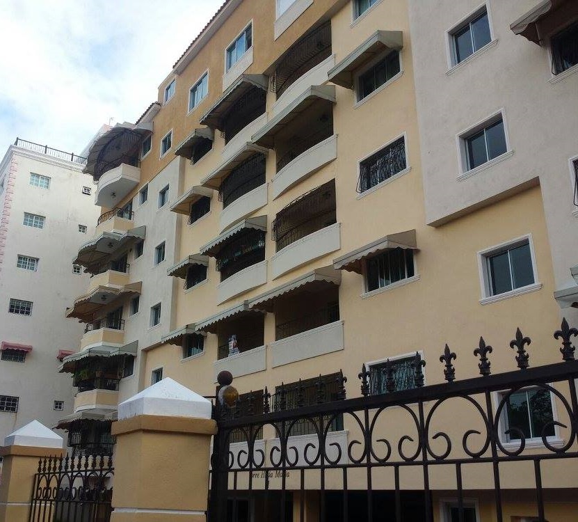 apartamentos - APTO AMUEBLADO EN GAZCUE, 2 HABS,140 Mts.2, BALCON