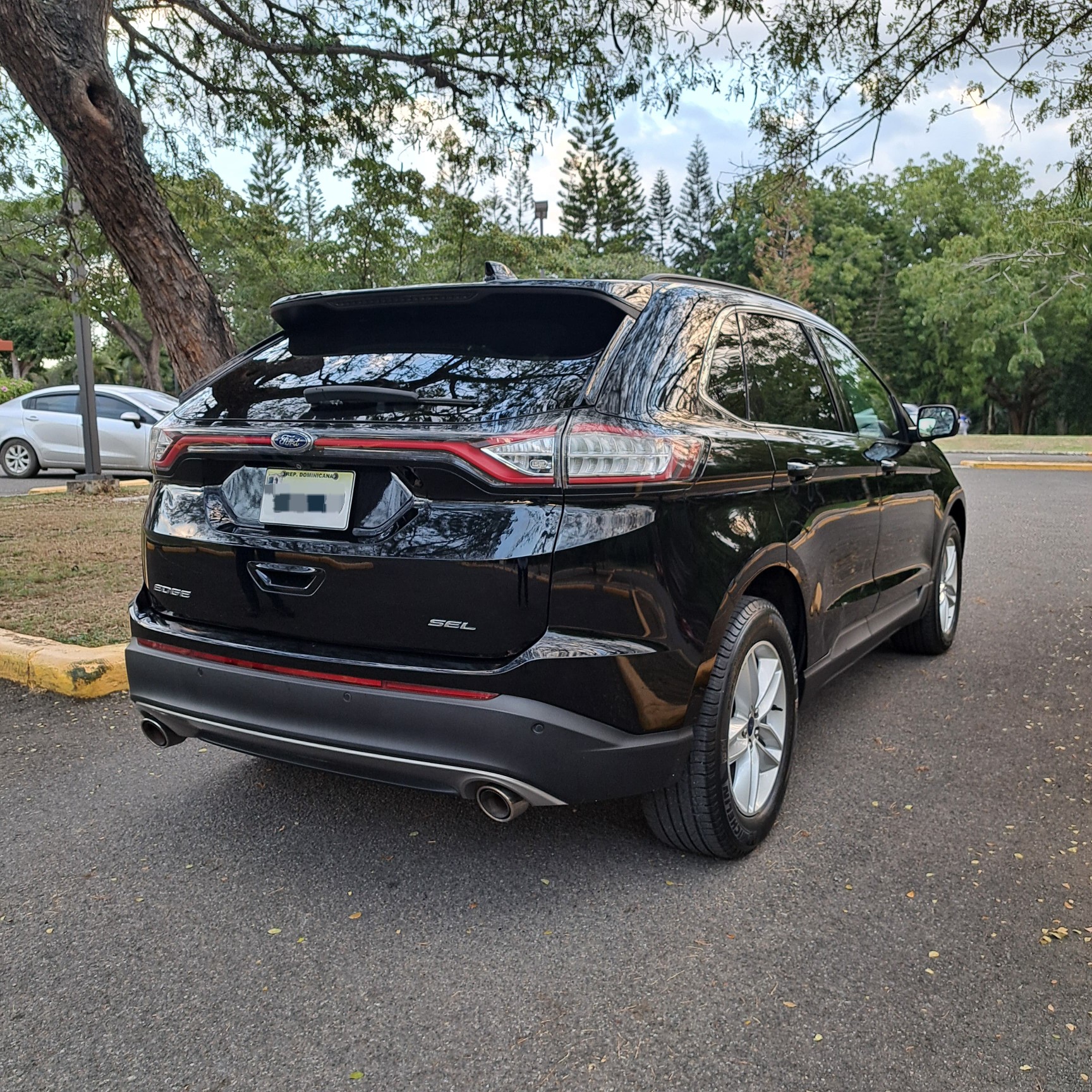 jeepetas y camionetas - Ford edge sel 2018 0