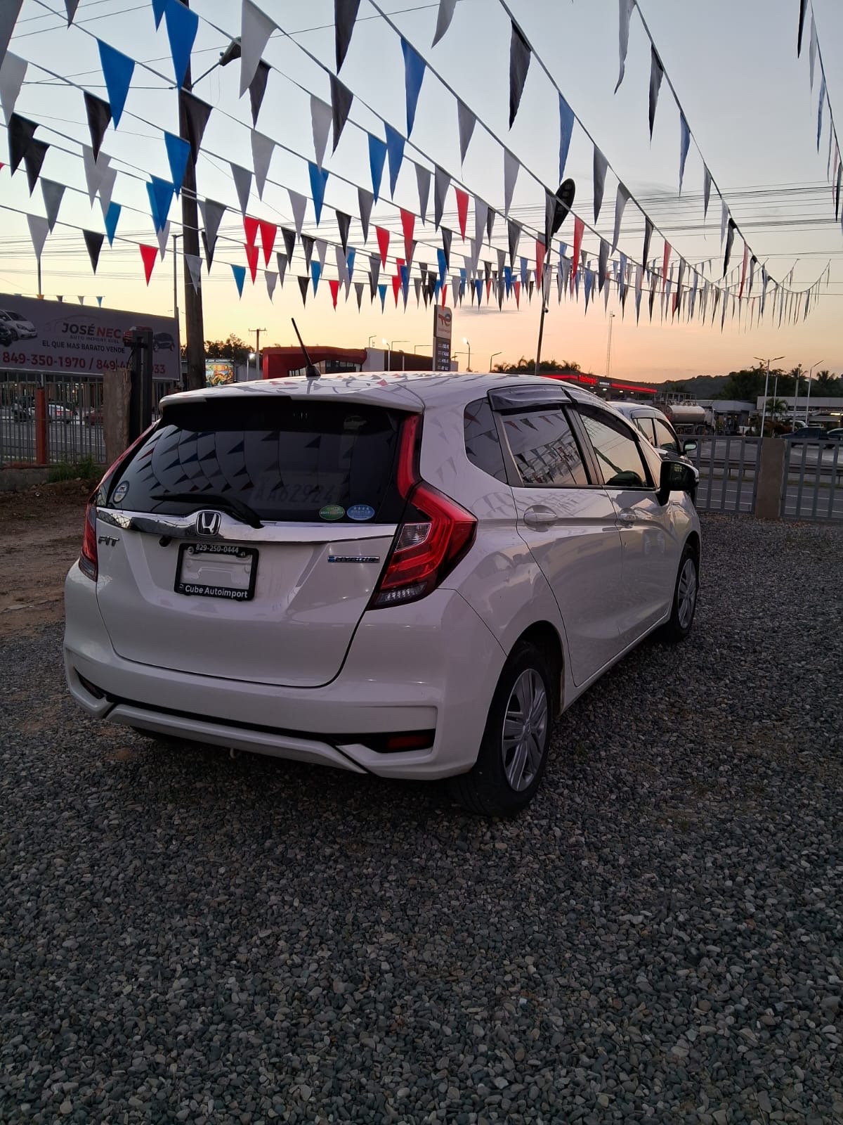 carros - Se vende Honda Fit Hibrido recién importado  2