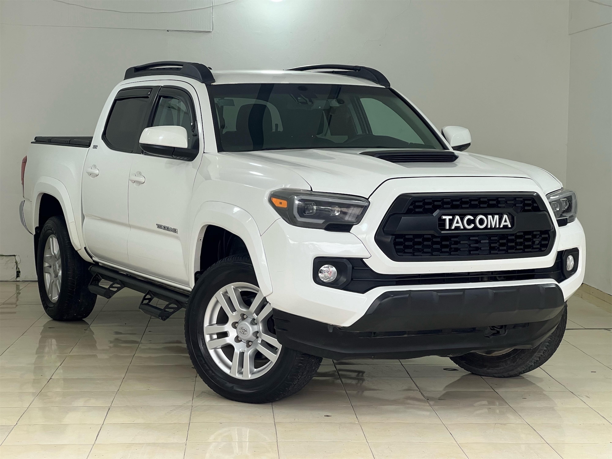 jeepetas y camionetas - TOYOTA TACOMA SR5 4X4 AÑO 2020 RECIEN IMPORTADA 1