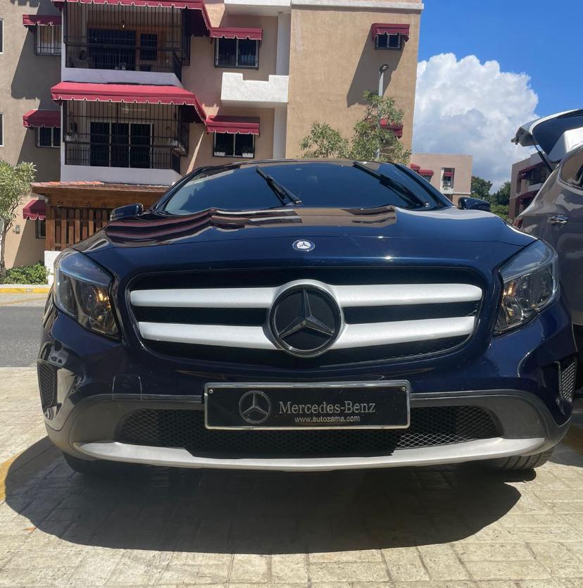 jeepetas y camionetas - Mercedes benz gla 2017