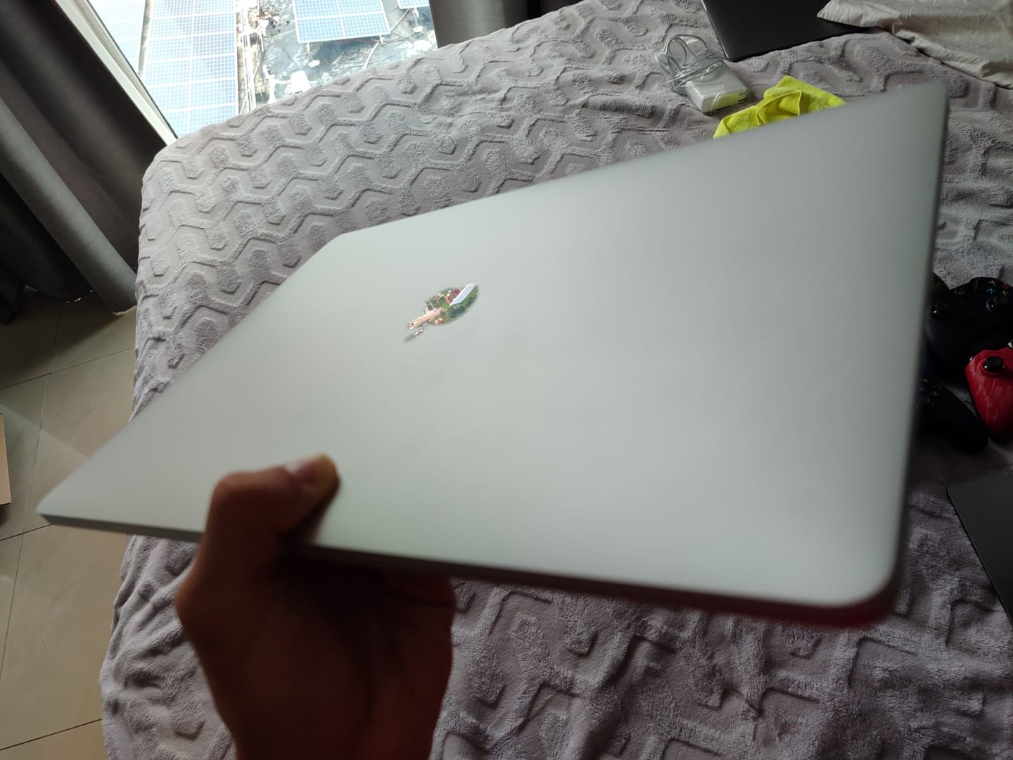 computadoras y laptops - Macbook pro 15` 2019 i7 32GB de RAM 512 Disco Solido 4