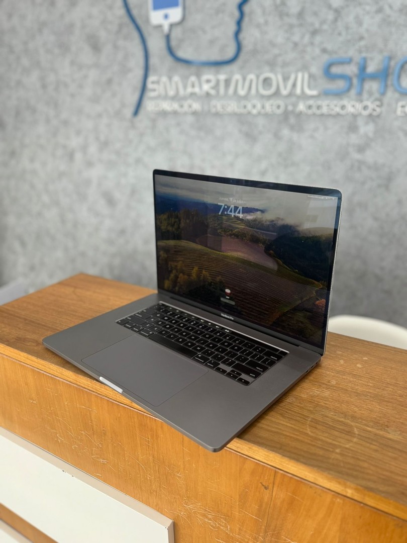 computadoras y laptops - Macbook pro i7 16' 2019 space gray 512gb ssd 16gb ram (somos tienda) 1