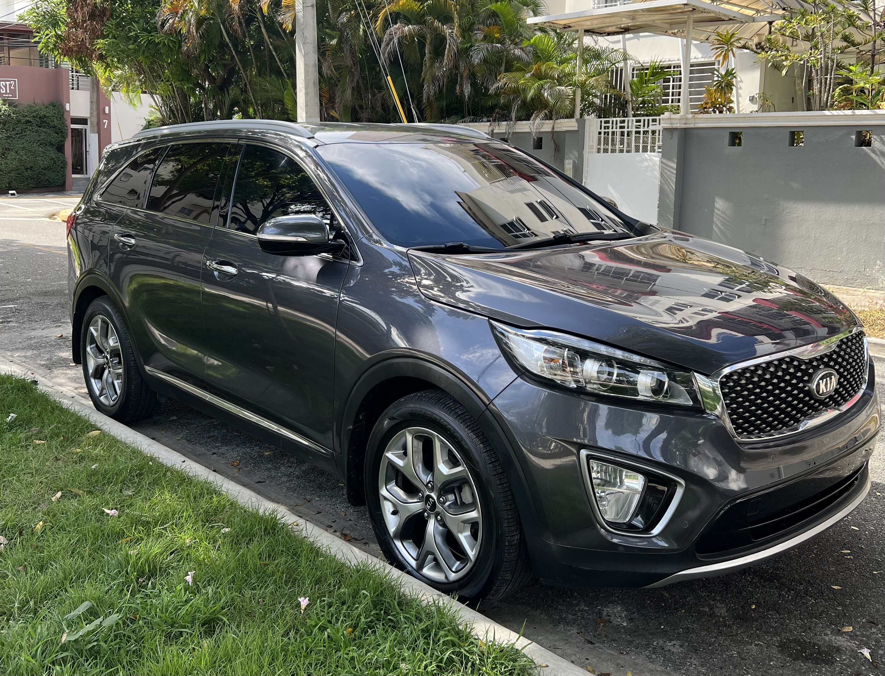 jeepetas y camionetas - KIA SORRENTO LX 4x2 Año 2018, venta $18,500 negociable 