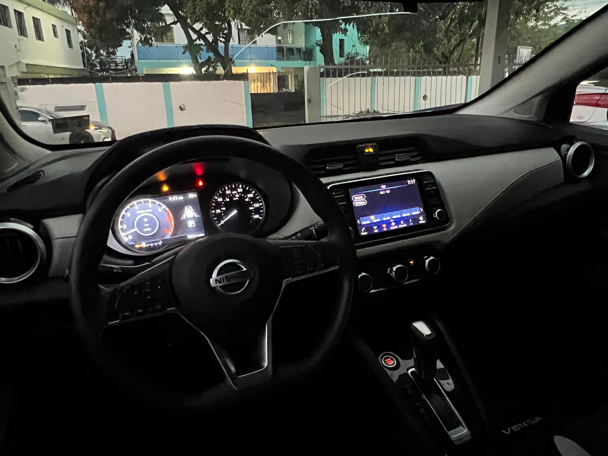 carros - Nissan versa 2021 6