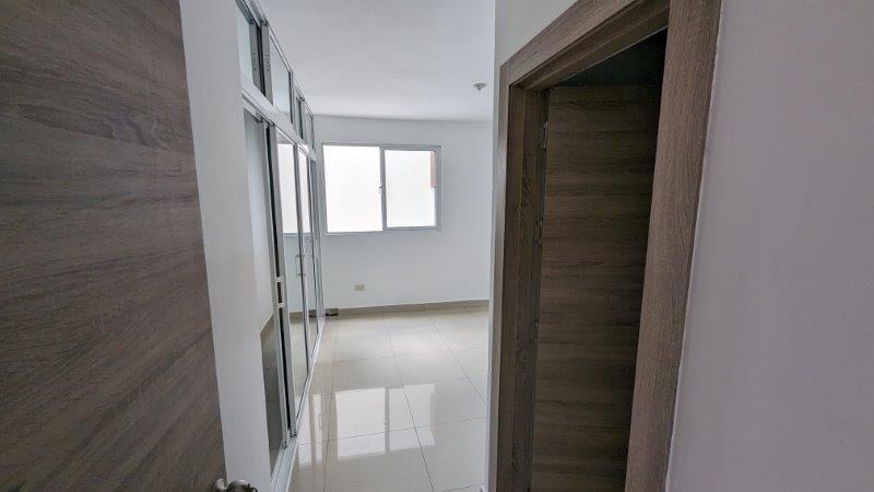 apartamentos - Venta de Proyecto Listo en Santo Domingo Oeste  4