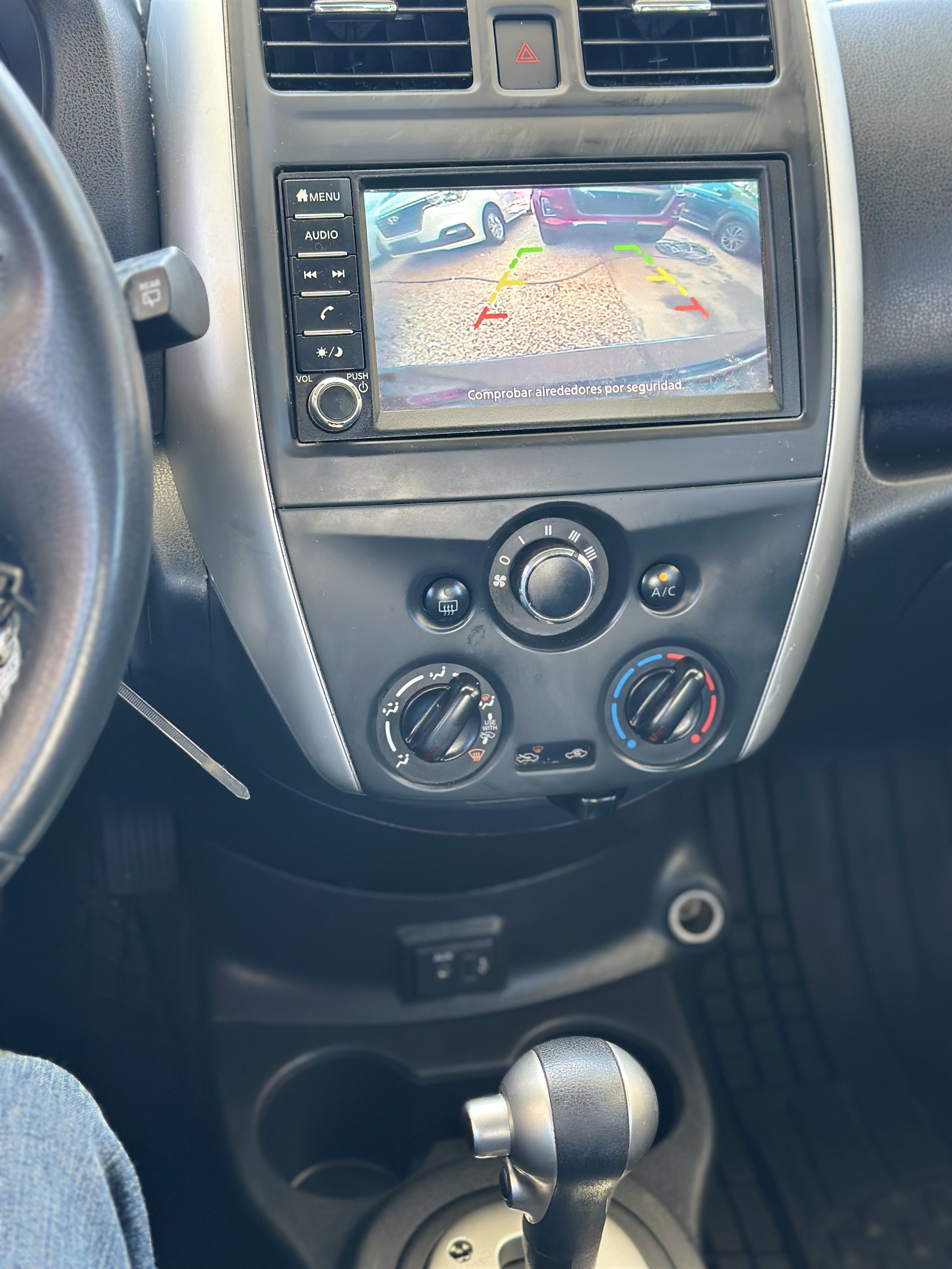 carros - 2019 NISSAN VERSA NOTE SV CLEAN CARFAX 8