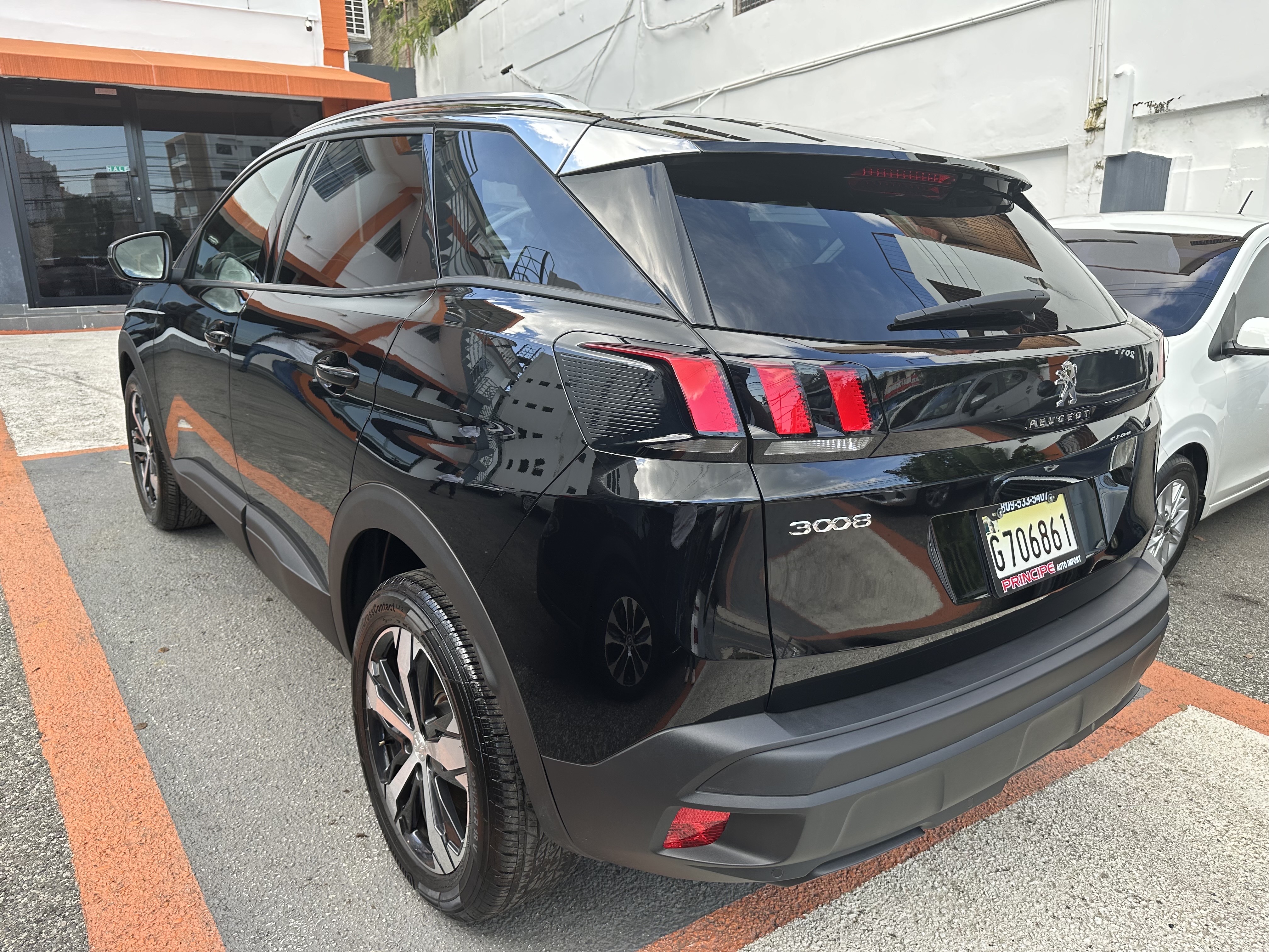 jeepetas y camionetas - Peugeot 3008 2024.
 3