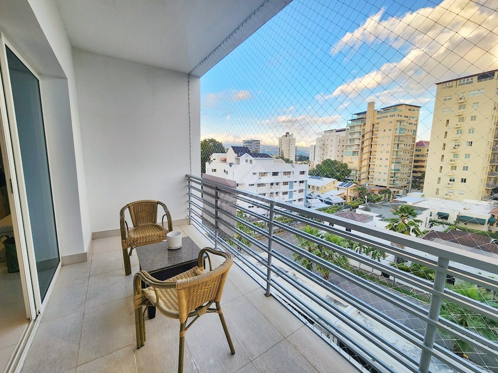 apartamentos - APARTAMENTO ASCENSOR Y PLANTA FULL LA ESMERALDA STGO.  1