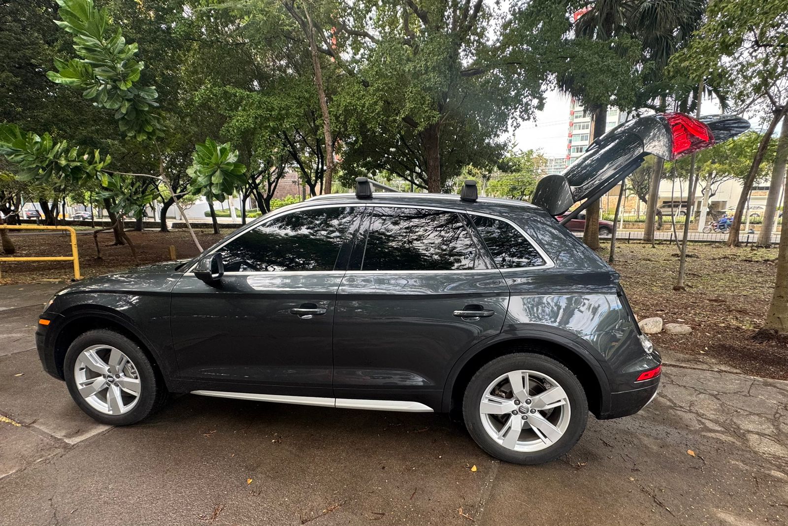 jeepetas y camionetas - Audi Q5 2019 impecable  3