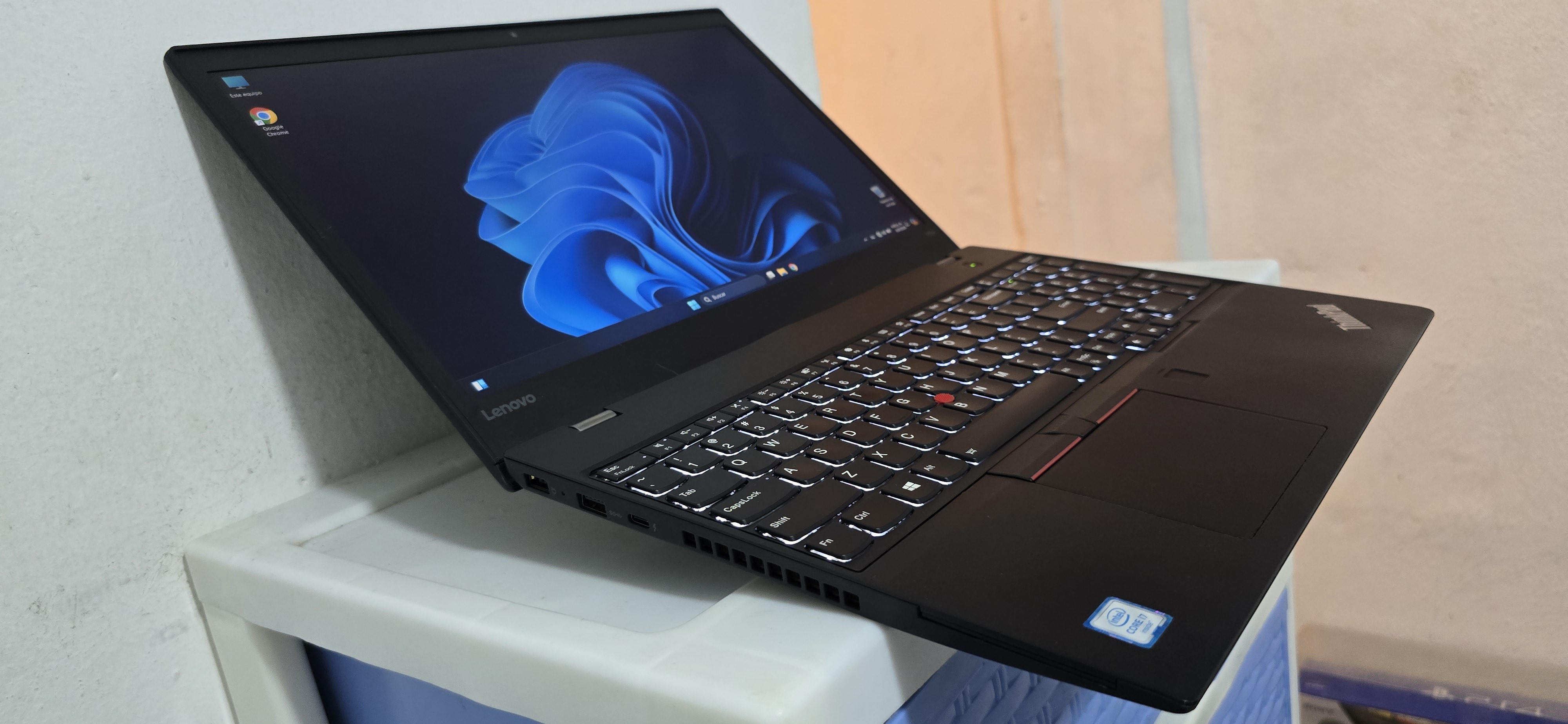 computadoras y laptops - lenovo slim p51s 17 Pulg Core i7 Ram 16gb ddr4 Disco sólido Nvidea 12gb 2