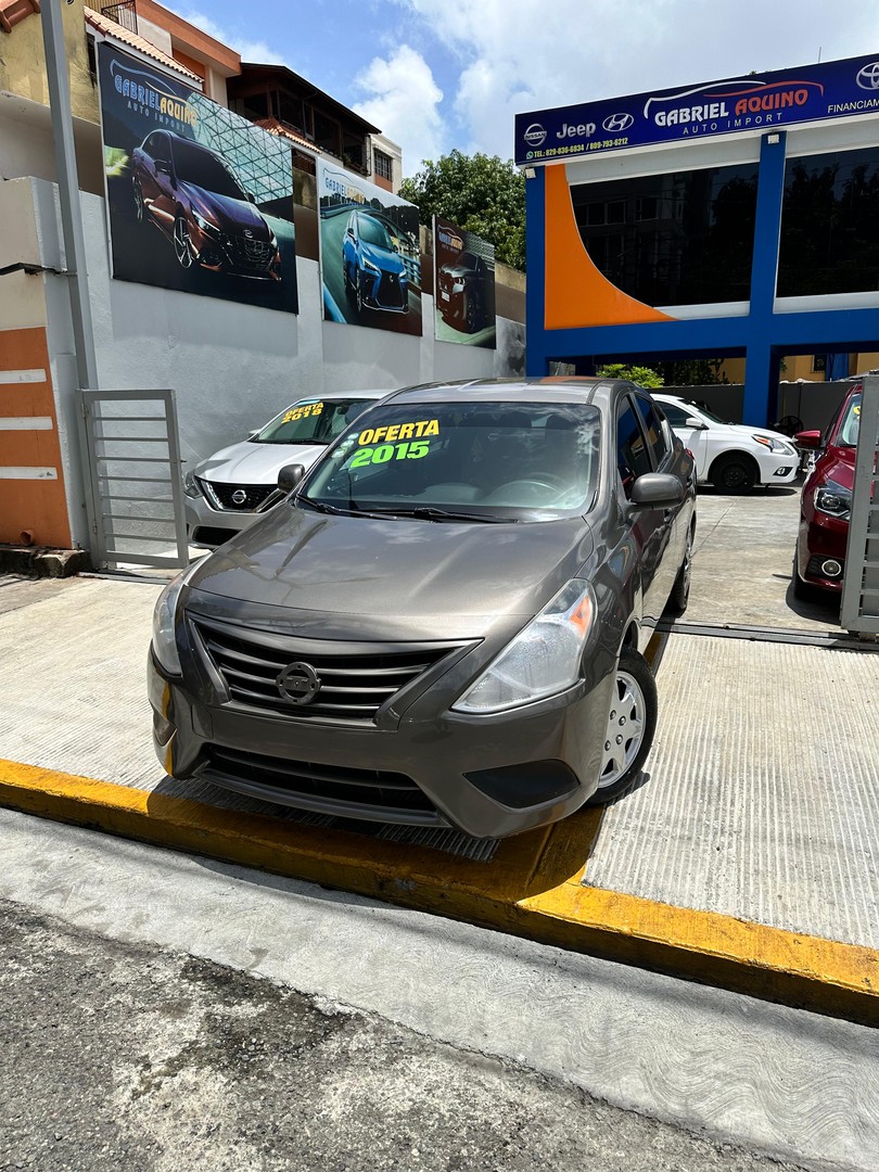 carros - Nissan versa 2015 