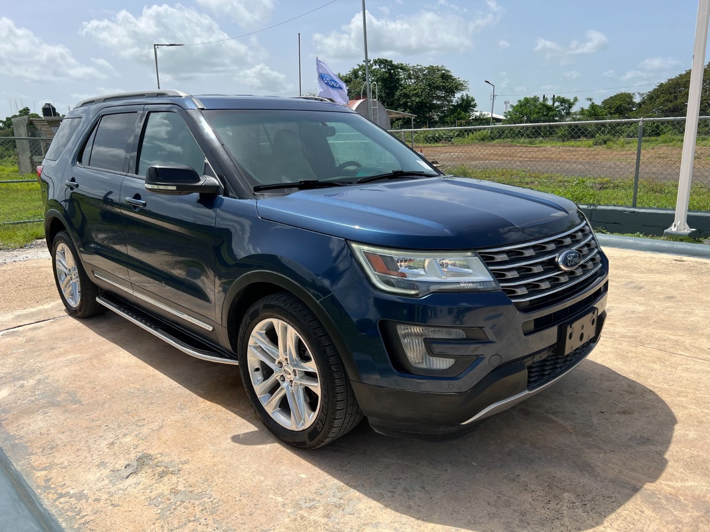 jeepetas y camionetas - FORD EXPLORER .                         9