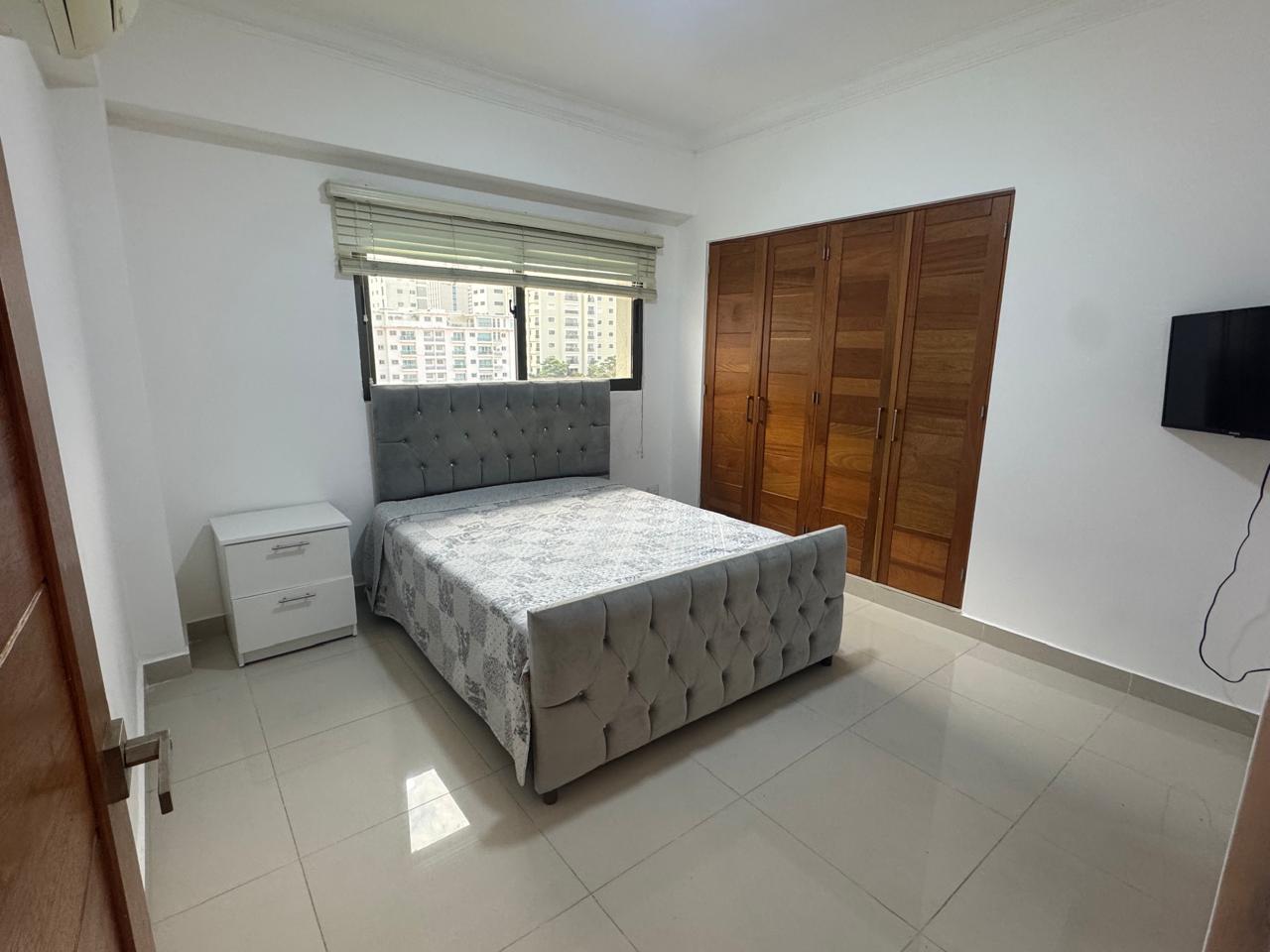 apartamentos - Rento apartamento amueblado en piantini  8