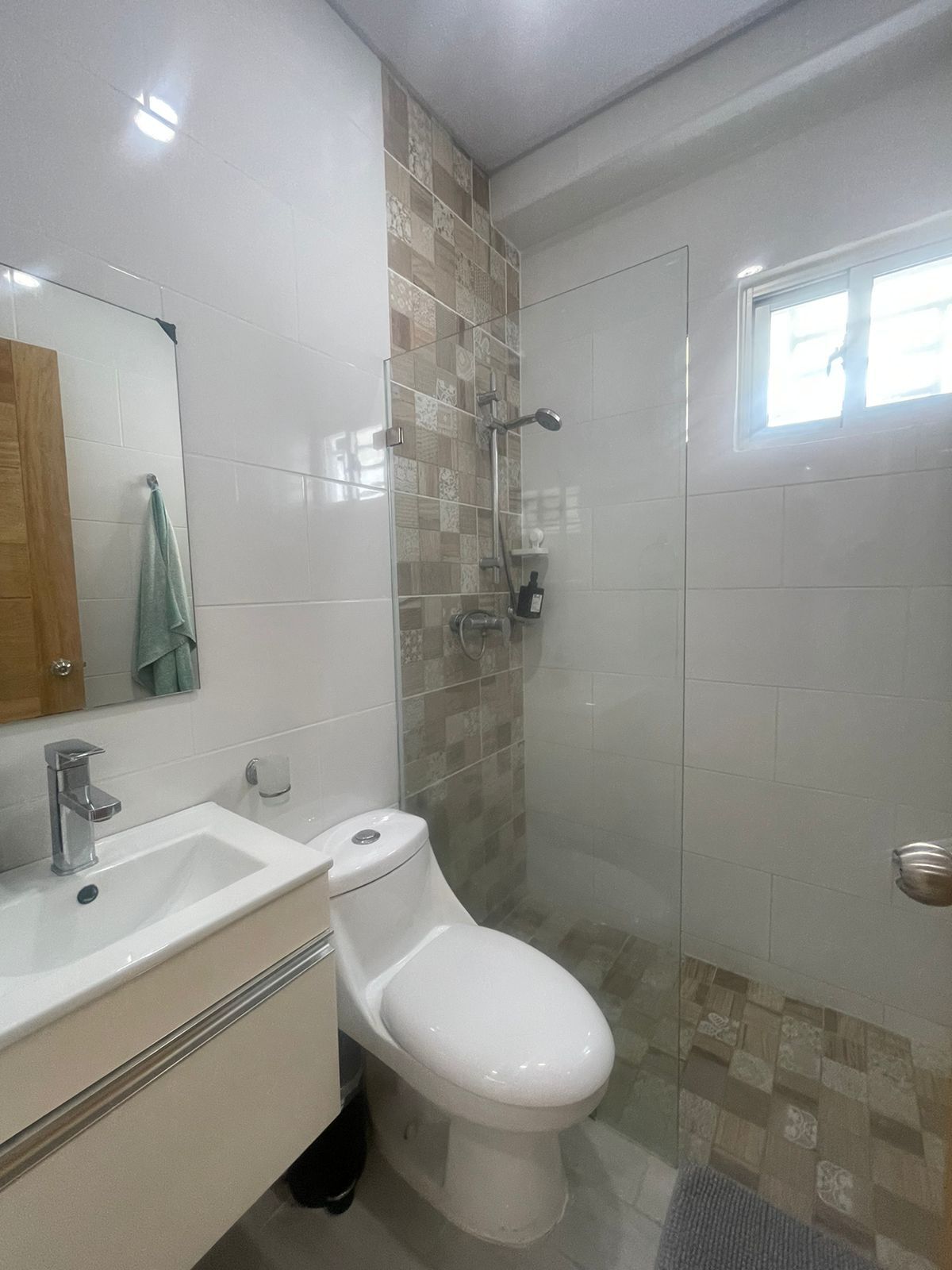 apartamentos - Vendo piso 12 los cacicazgos tres hab con su baño  9