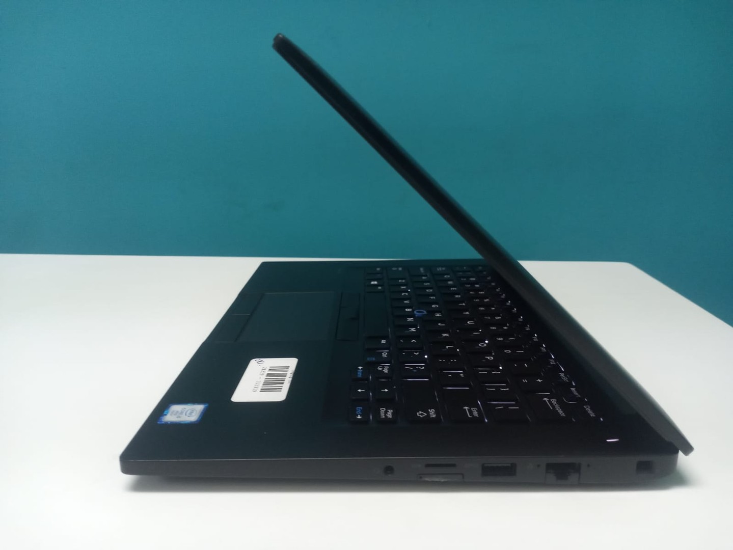 computadoras y laptops - Laptop, Dell Latitude 7480 / 6th Gen, Intel Core i5 / 8GB DDR4 / 256GB SSD
 3