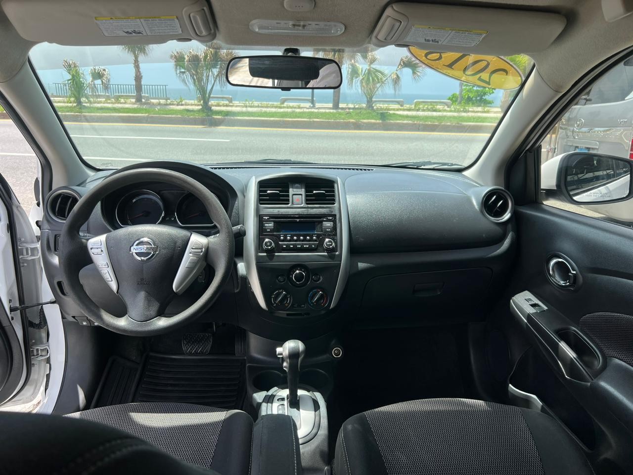 carros - Nissan Versa SV 2018 2