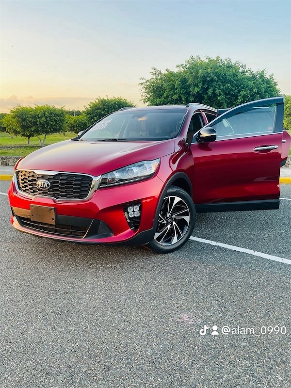 jeepetas y camionetas - Kia SORENTO 2019 SX 
CLEAN CAR FAX
53 millas originales 