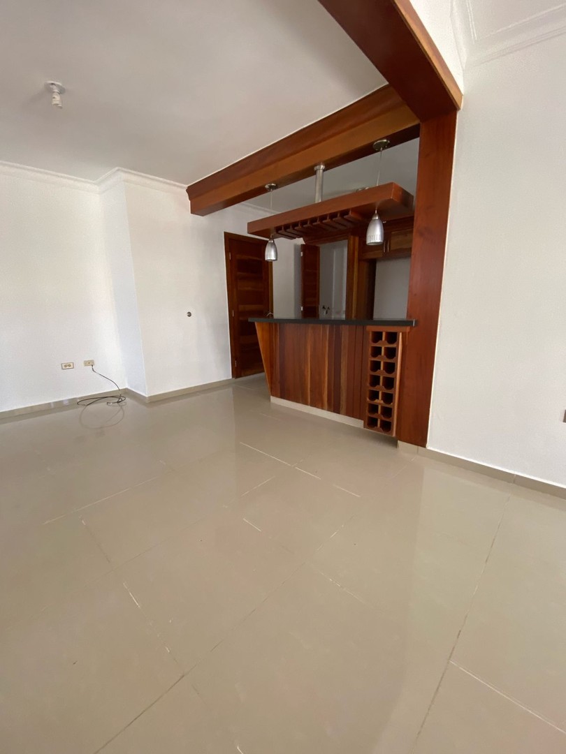 otros inmuebles - La Vivienda cuenta de 3 aptos, en Residencial de San isidro.

 1