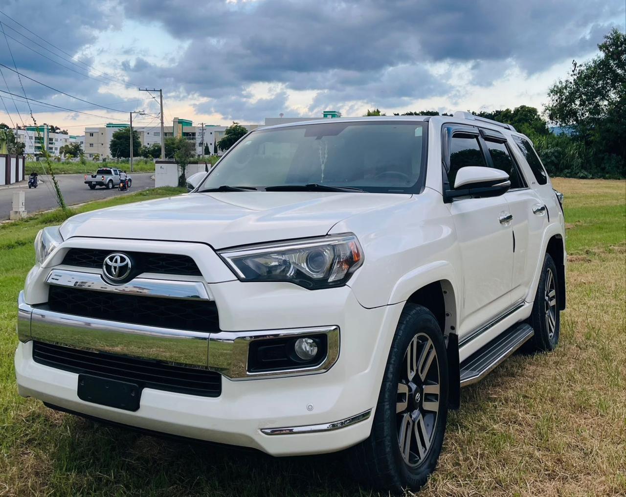 jeepetas y camionetas - Toyota 4runner limited 2016