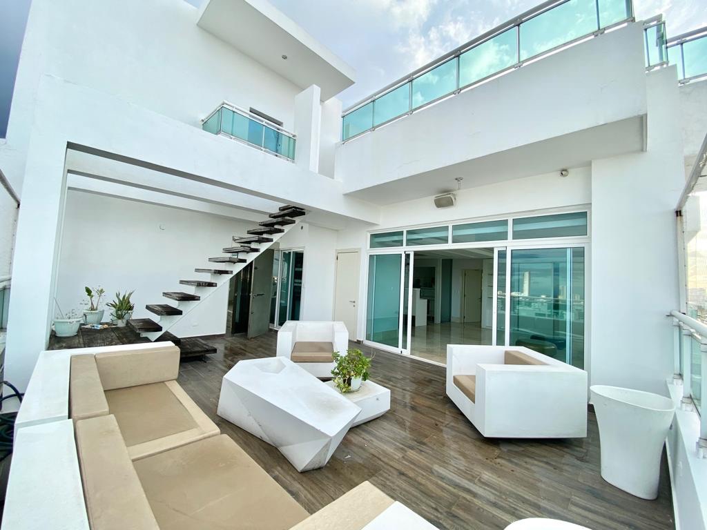 penthouses - Penthouse Cacicazgos,Terraza,  3 habitaciones, 3 parqueos, Locker 