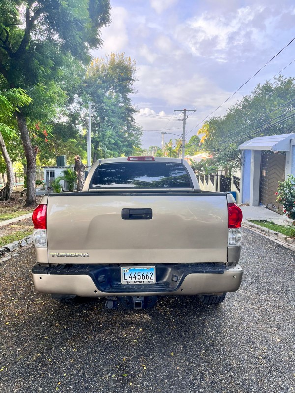 jeepetas y camionetas - Toyota tundra 2006 3