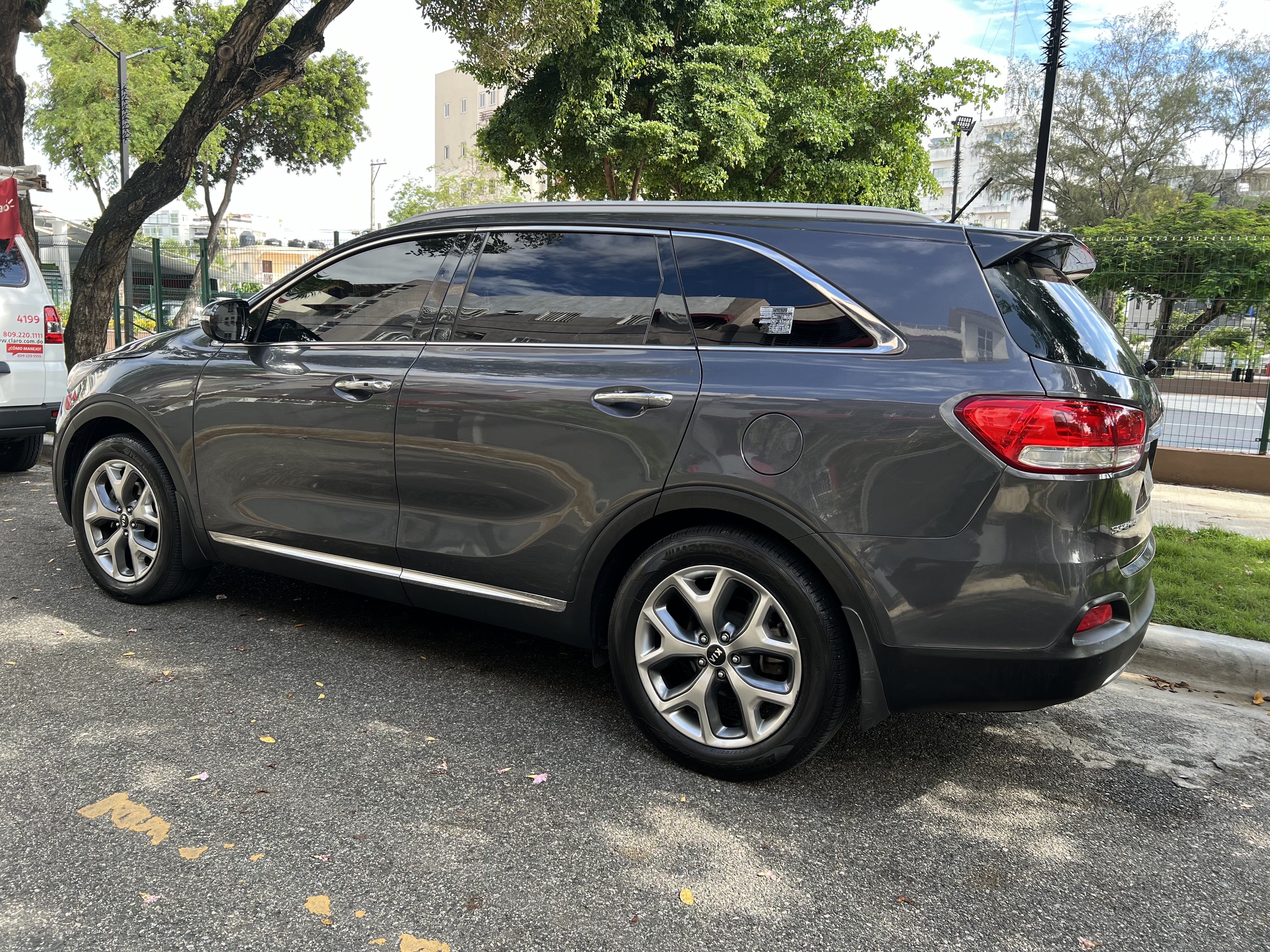 jeepetas y camionetas - KIA SORRENTO LX 4x2 Año 2018, venta $18,500 negociable  1