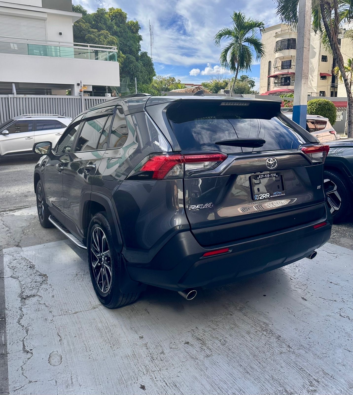 jeepetas y camionetas - Toyota Rav4 LE 2019 3