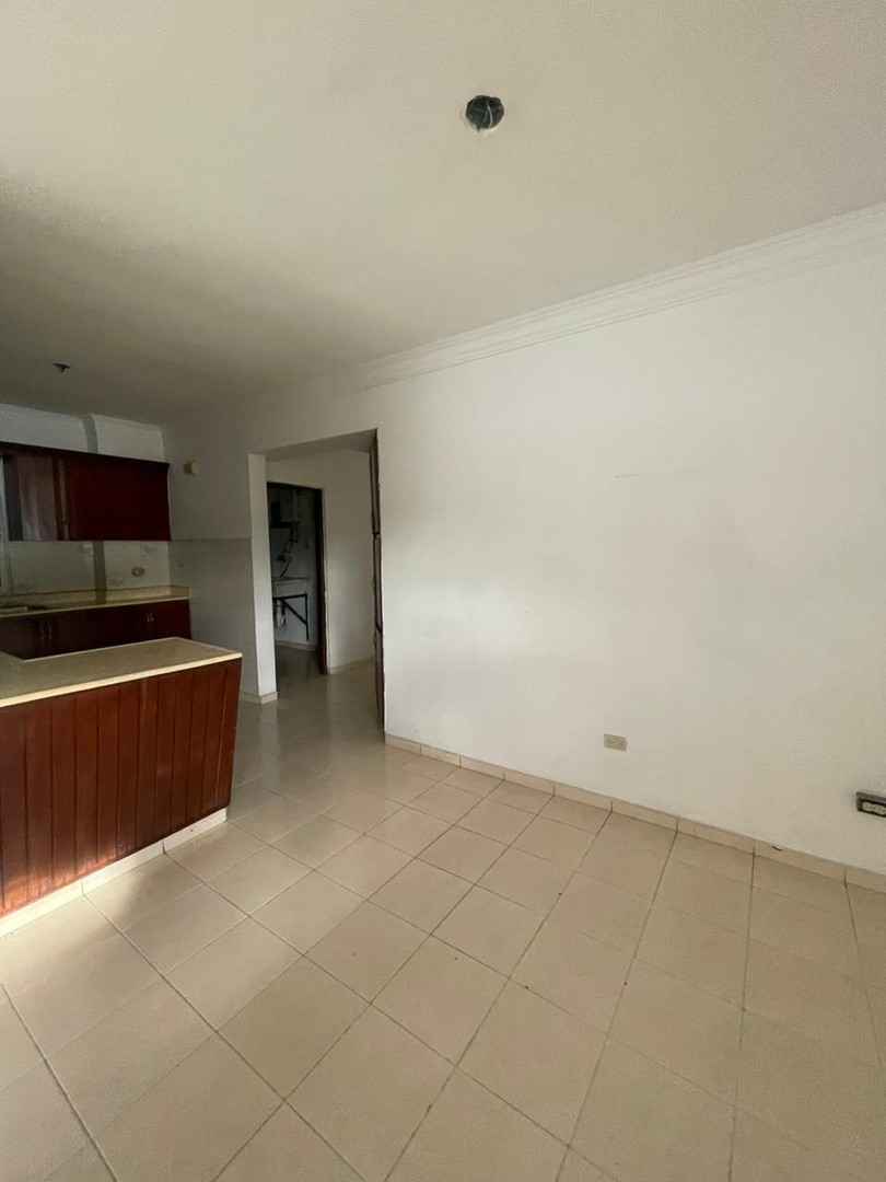 apartamentos - Apto en venta de 3 hab con 3 parqueos