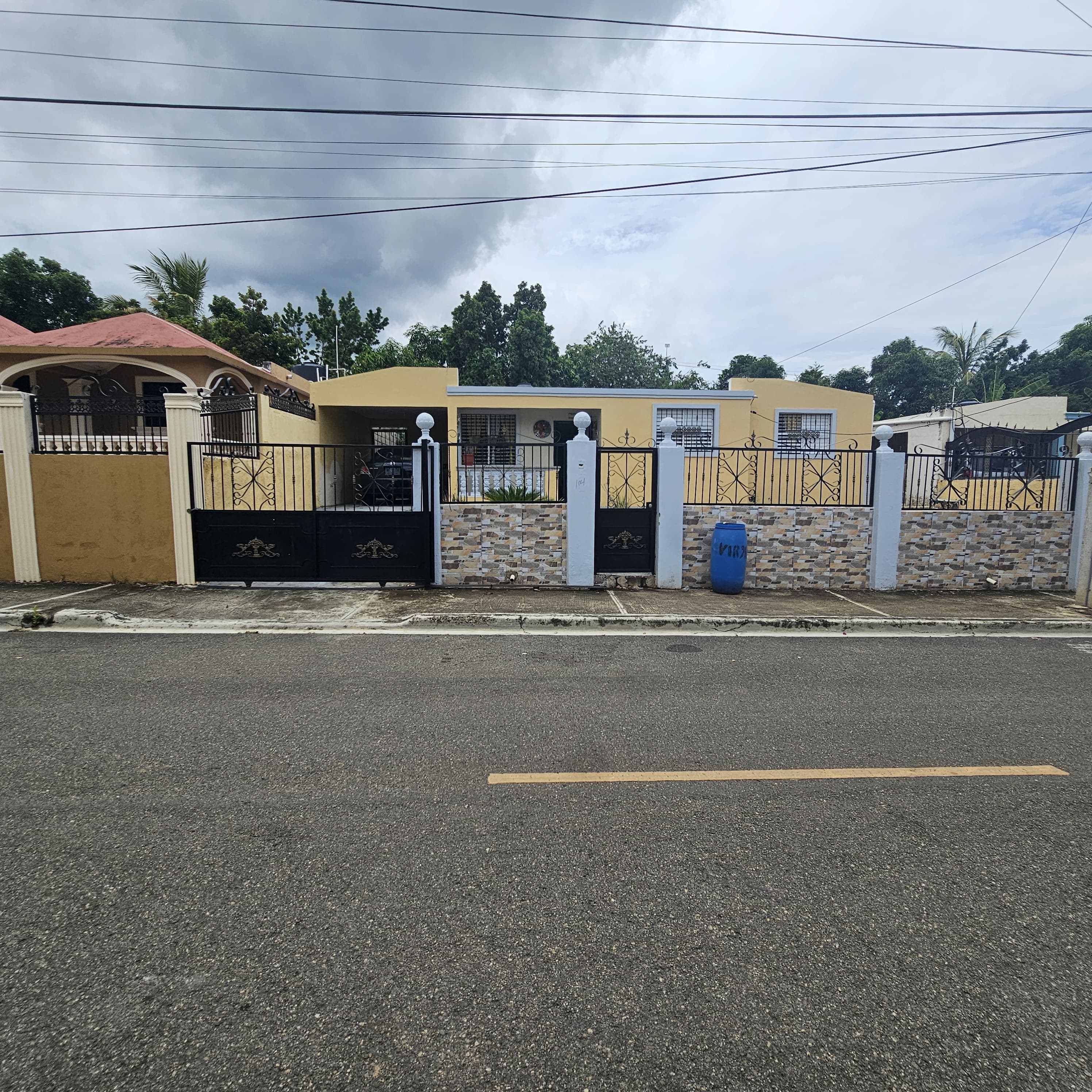 casas - Casa en Jardines Municipales,  Santiago