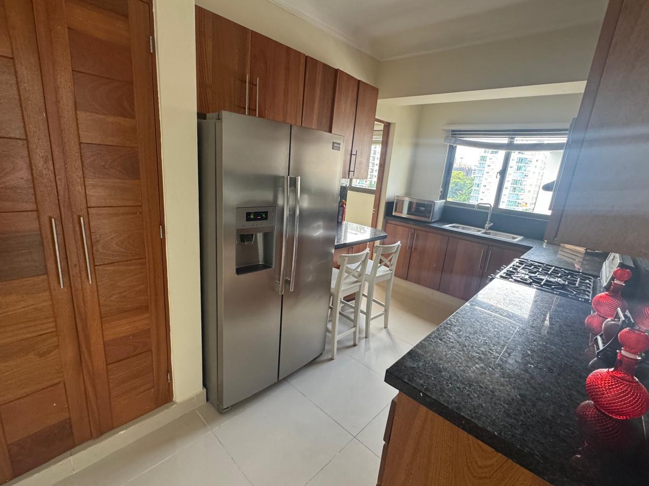 apartamentos - Rento apartamento amueblado en piantini  6